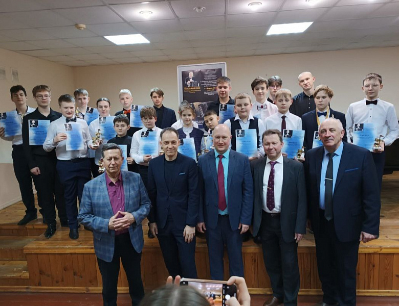 ПОСВЯЩЕНИЕ А.В. СКЛЯРОВУ
