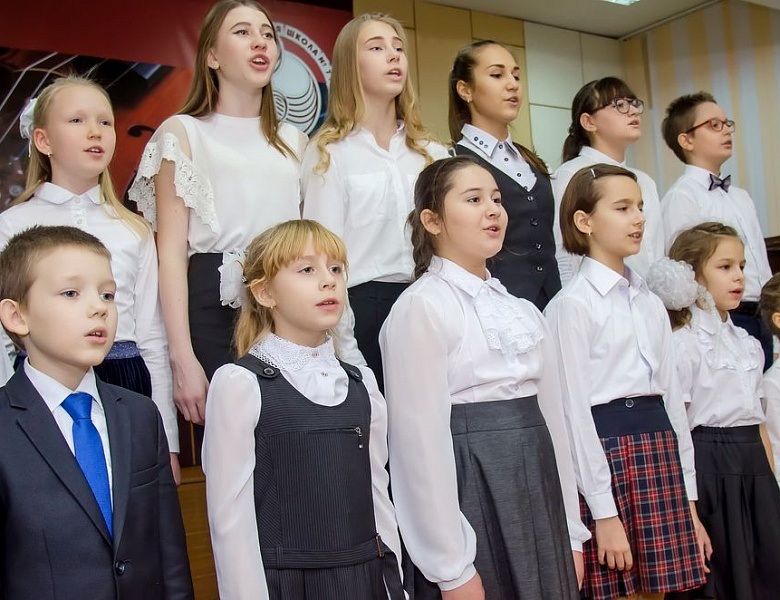 «Нерасторжима связь времен в созвучье музыки и красок»