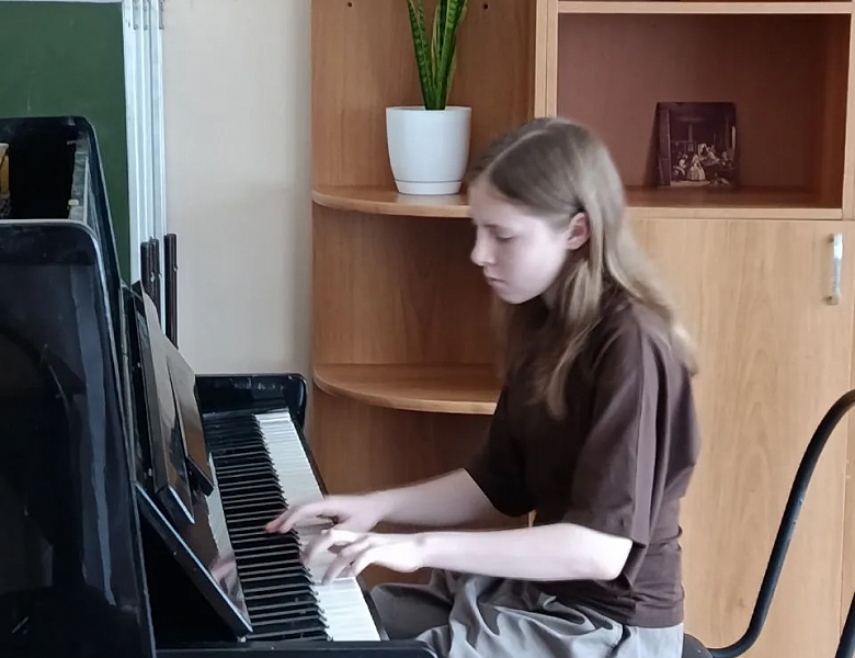 КАНИКУЛЫ С МУЗЫКОЙ