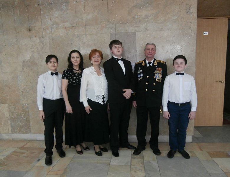 «В глубинах морских, защищая державу» 