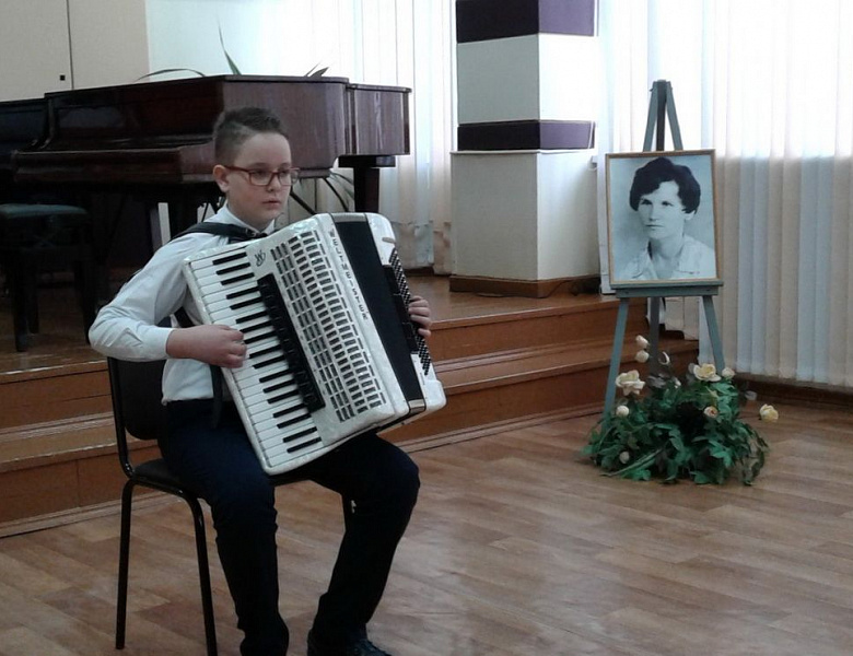 IV открытый городской фестиваль-конкурс исполнительского мастерства на баяне и аккордеоне имени Л.В. Козловой