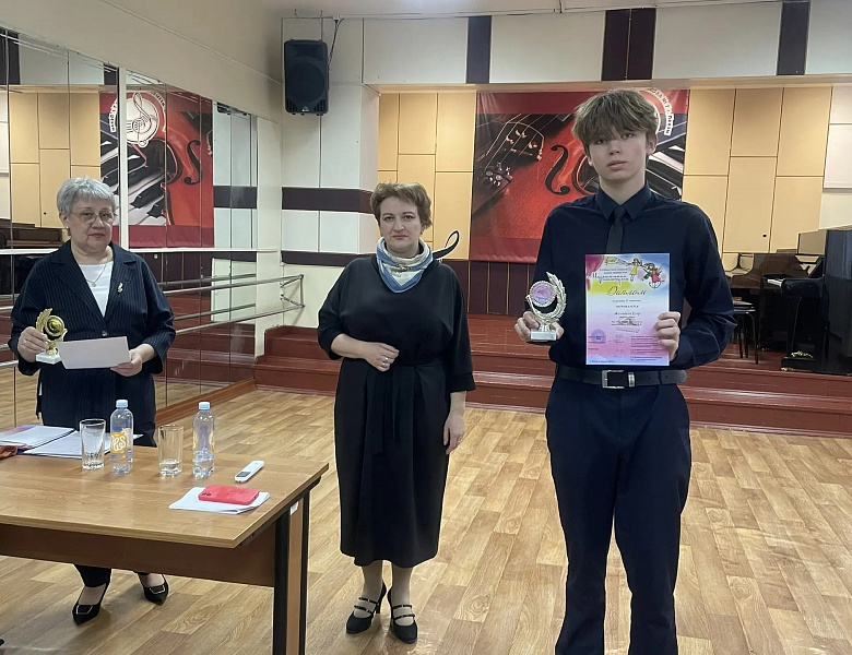 МУЗЫКАЛЬНАЯ ШКАТУЛКА