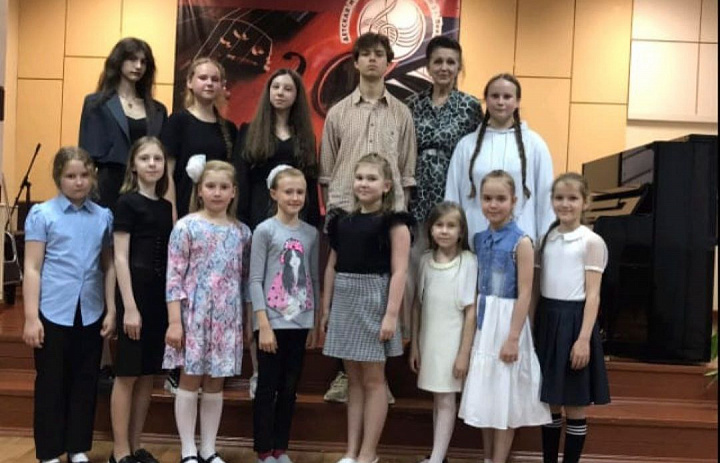 СПАСИБО, МУЗЫКА, ТЕБЕ ЗА ТО, ЧТО НАС НЕ ОСТАВЛЯЕШЬ!